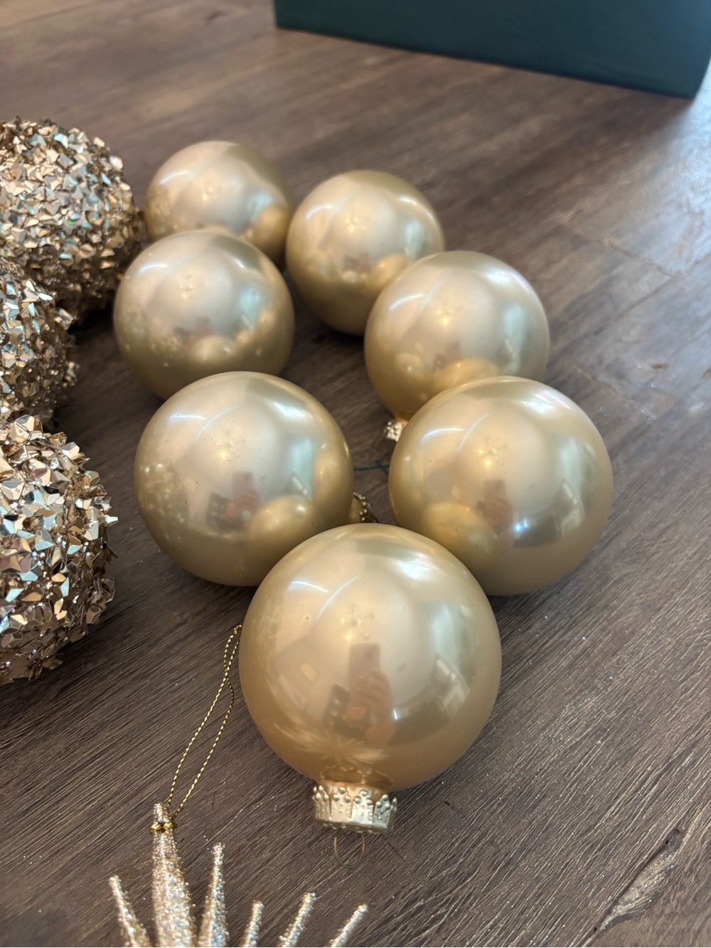 16 Gold Christmas Ornaments - Picture 2 of 5